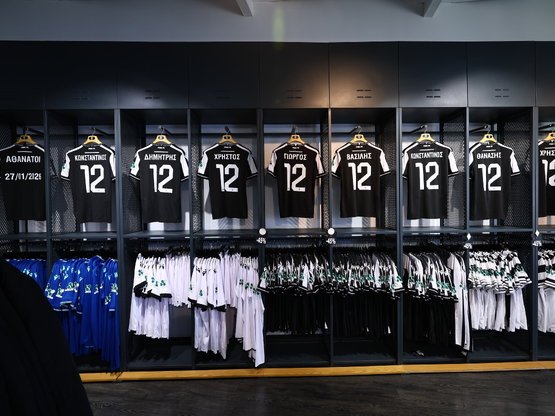 «Αθάνατοι»: Φανέλες με τα ονόματα των αδ...