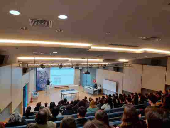 500 μαθητές και εκπαιδευτικοί από όλη τη...