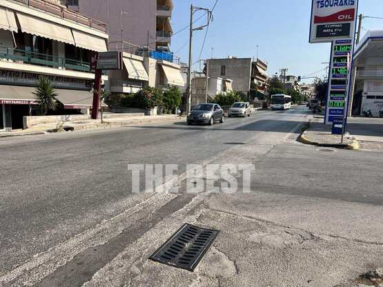 Πάτρα: Επικίνδυνη τρύπα στο δρόμο - Κίνδ...