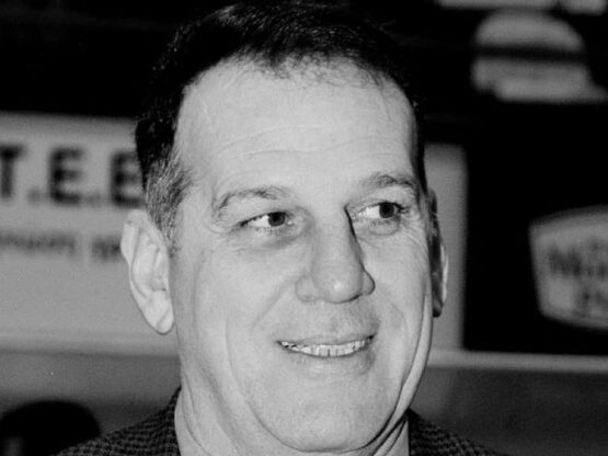 Πέθανε ο Βασίλης Γκούμας- Θρήνος στο ελλ...