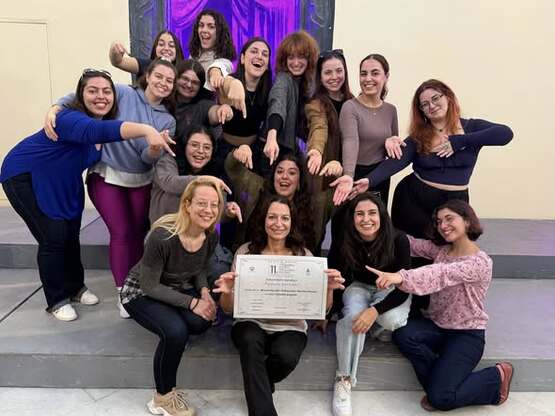 Βράβευση της Νεανικής Χορωδίας του Καλλι...