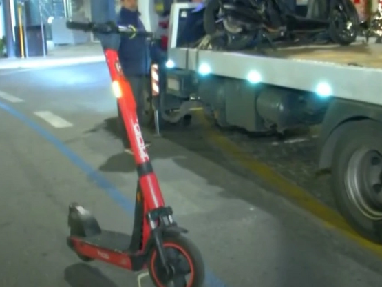 Τα αλκοτέστ έπιασαν και οδηγό σε ηλεκτρι...