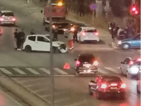 Πάτρα: Αναστάτωση μετά από τροχαίο ατύχη...