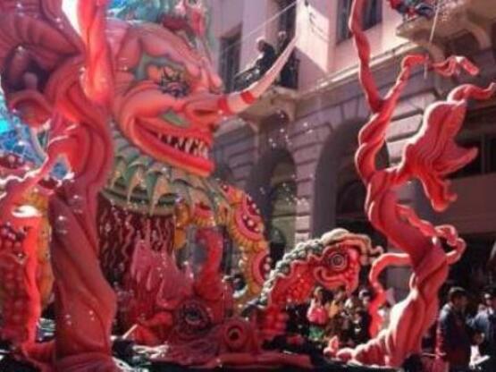 Πάτρα: Την ώρα που γινόταν η παρέλαση κα...