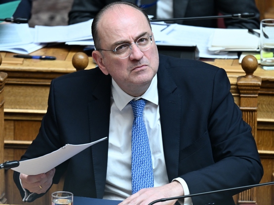 ΠΑΣΟΚ: «Προσωπικό ρουσφέτι του Μητσοτάκη...