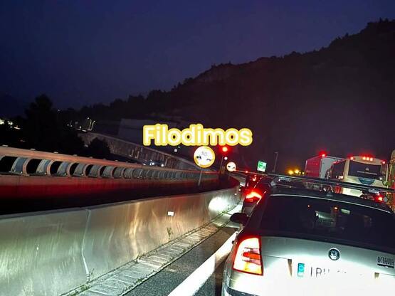 Σοβαρό τροχαίο στο τούνελ της Παναγοπούλ...