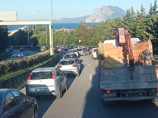 Πάτρα: Ουρές χιλιομέτρων σε μίνι Περιμετ...