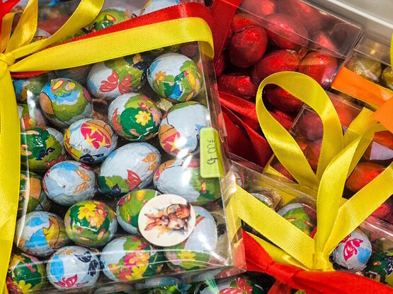 Πάσχα: Οδηγός για ασφαλείς αγορές τροφίμ...