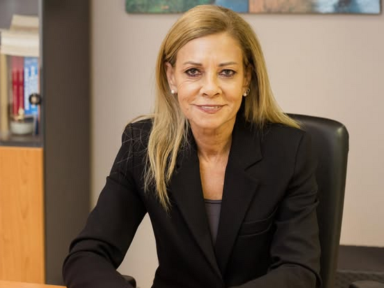 Με θεσμική ευθύνη απέναντι στον κυβερνη...