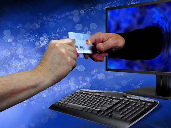 Ποιοι συναλλάσσονται διαδικτυακά το 2025...