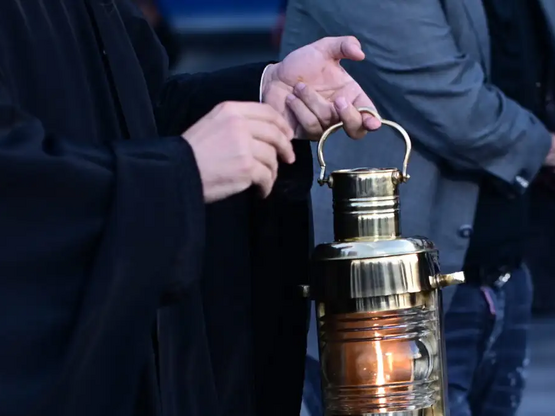 Άγιο Φως: Η τελετή Αφής και το ειδικό σχ...