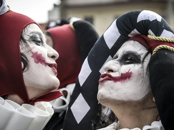 Απόκριες 2026: Η λίστα με τα καρναβάλια ...