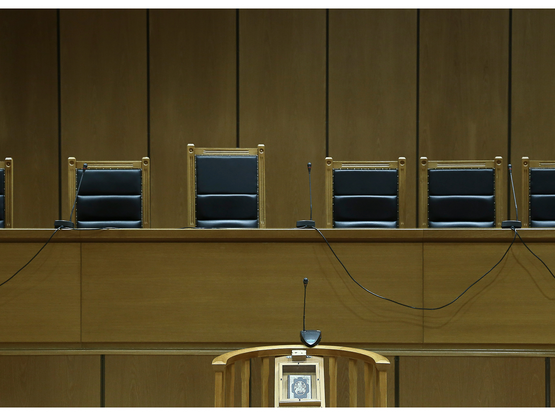 Υποκλοπές: Ένοχοι οι τέσσερις εκπρόσωποι...