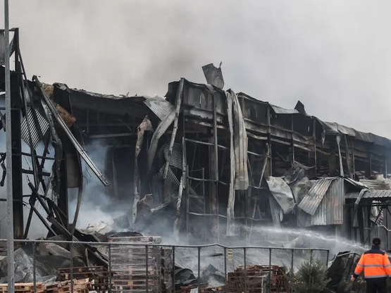 Τραγωδία στη βιομηχανία «Βιολάντα»: Θρήν...