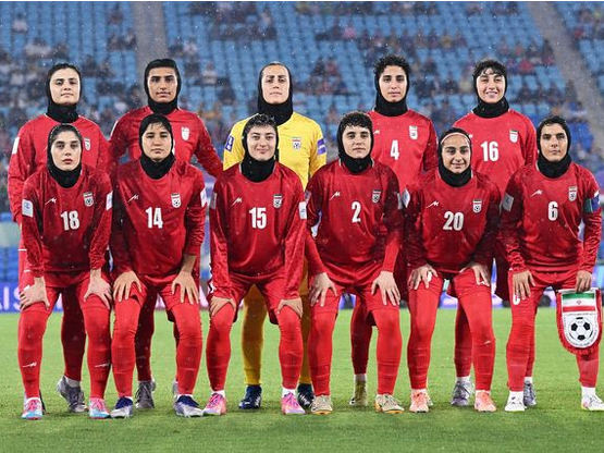 Ιράν: Ανησυχία για την επιστροφή της γυν...