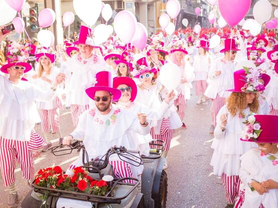 Οι "λουλουδούδες" που φώτισαν ...