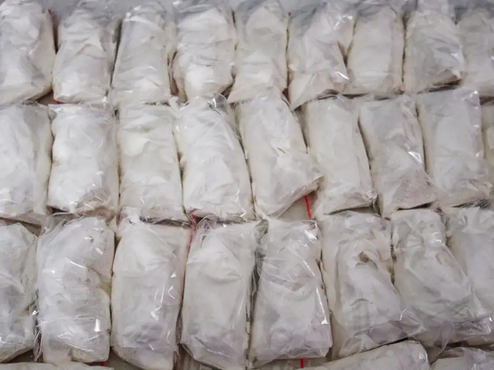 Εντοπίστηκε ελληνικό πλοίο με μεγάλη ποσ...