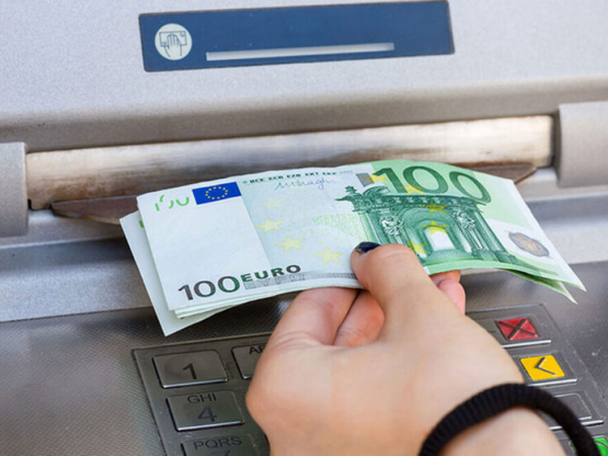 Σήμερα καταβάλλονται από τον ΟΠΕΚΑ τα κο...