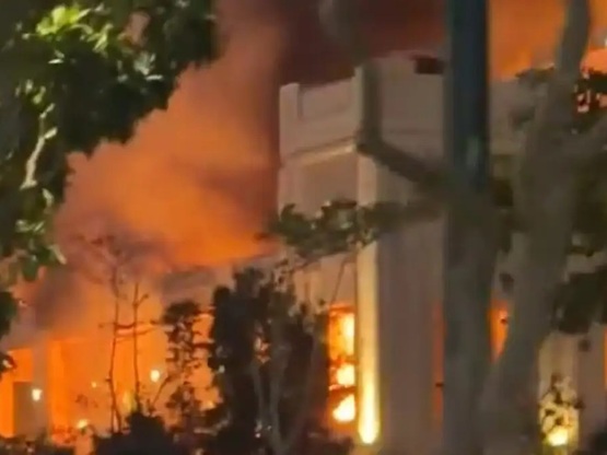 Ισχυρές εκρήξεις στο Ντουμπάι – Φωτιά σε...