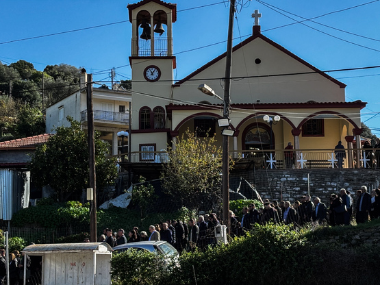Δυτική Αχαΐα: Οδύνη στην κηδεία του μικρ...