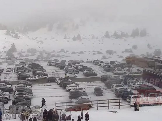 Πλήθος επισκεπτών στα Καλάβρυτα- ΦΩΤΟ