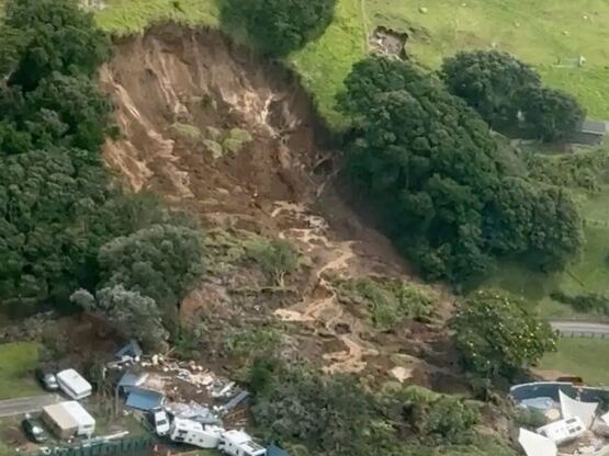 Νέα Ζηλανδία: Η στιγμή που το έδαφος κατ...