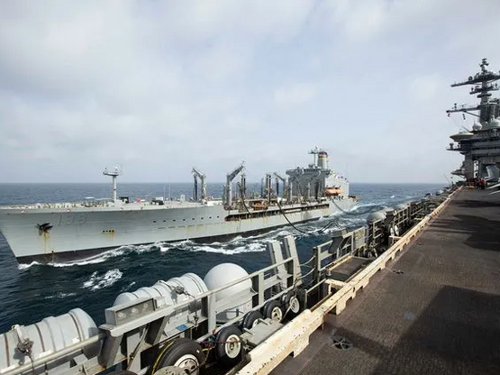 Αμερικανικά στρατεύματα κατευθύνονται στ...