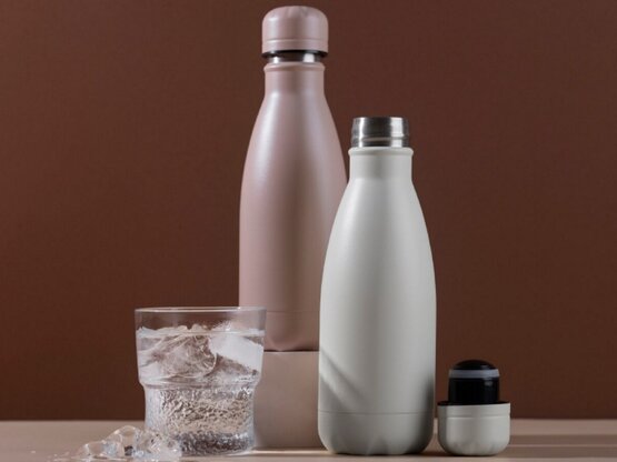 Μπουκάλια νερού πολλαπλών χρήσεων: Γιατρ...