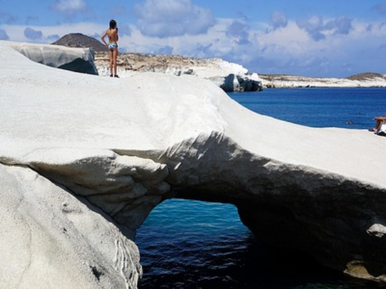 Οι 5 πιο όμορφες πισίνες μέσα σε θάλασσε...