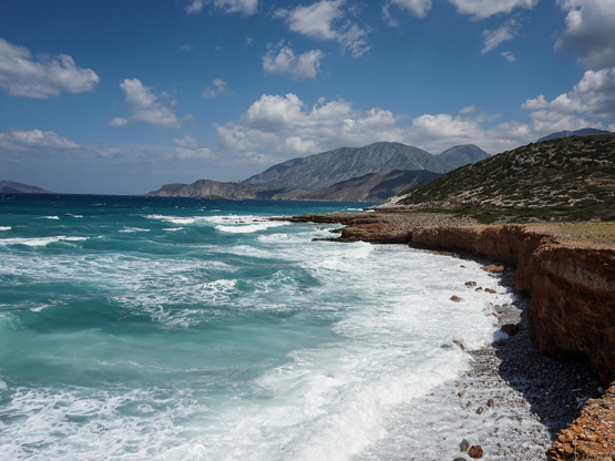 Καταιγίδες, χαλάζι και θυελλώδεις νοτιάδ...
