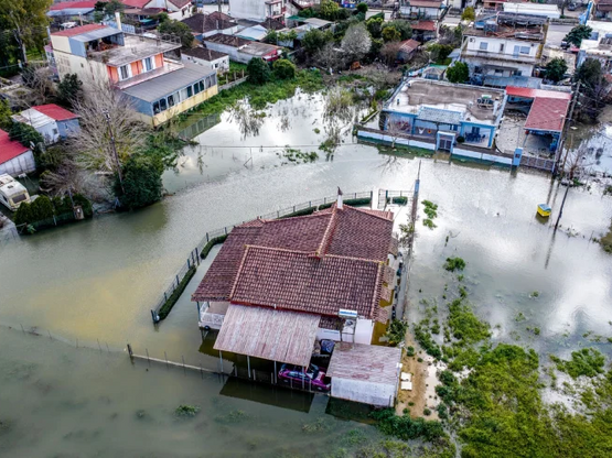 Ριπές 110 χλμ/ώρα στην Κέρκυρα – Πλημμύρ...