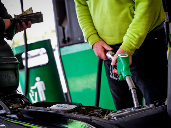 Aπό αύριο η επιδότηση πετρελαίου - Έρχ...