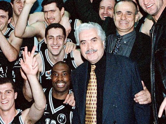 Ο Απόλλων Πατρών τιμά τον Σπύρο Γαλάνη