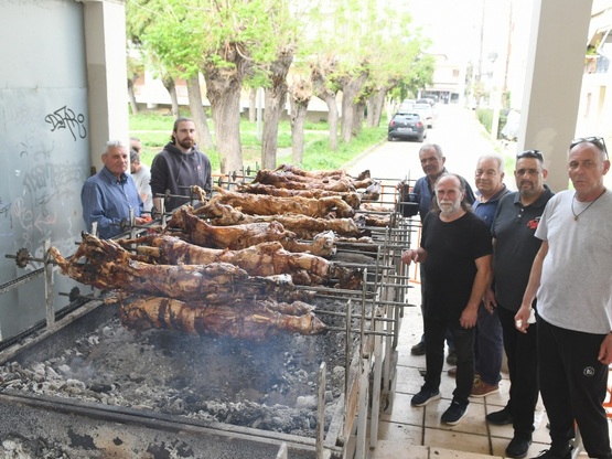 Δήμος Πατρέων: Με ευχές και χαμόγελα το ...