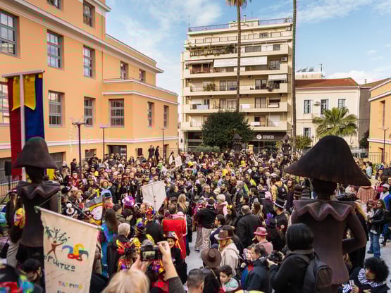 Πατρινό Καρναβάλι: Δείτε κι άλλες ΦΩΤΟ α...