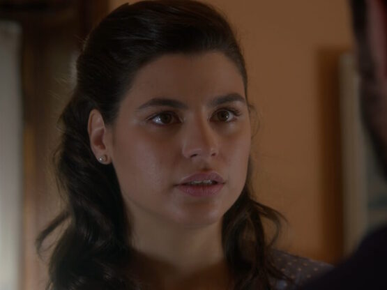 Άγιος έρωτας: Η Χλόη και ο Νικόλαος μαθα...