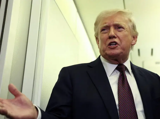 Axios: Ο Τραμπ εξετάζει το ενδεχόμενο κα...