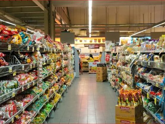 ΙΕΛΚΑ: Πώς κινήθηκαν οι τιμές στα σούπερ...