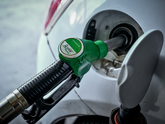 Fuel Pass: Ανοίγει στις 5 το απόγευμα η ...