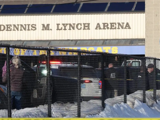 ΗΠΑ: Ένοπλη επίθεση σε αγώνα χόκεϊ νέων ...