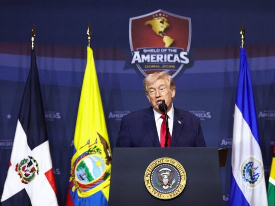 Τραμπ: «Οι ΗΠΑ έκαναν χάρη στον κόσμο ξε...