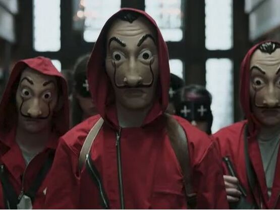 Το Casa de Papel επιστρέφει - “Η επανάστ...