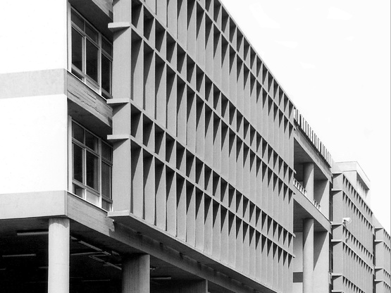 Πάτρα: Ποιος υπέγραψε πραγματικά το κτίρ...