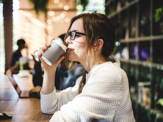 Τι παθαίνει το σώμα σας όταν πίνετε καφέ...