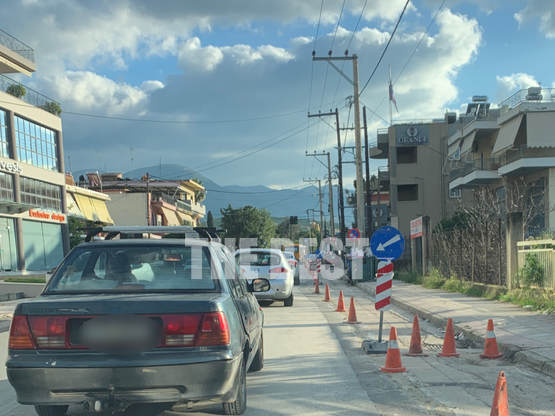 Πάτρα: Κυκλοφοριακό κομφούζιο στην Πατρώ...