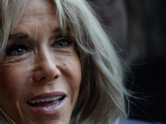 Η Μπριζίτ Μακρόν «είναι άντρας»: Πώς ξεκ...