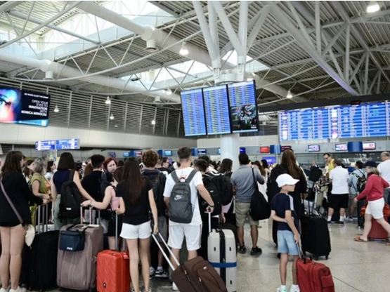 Aυξημένη κατά 12,4% η επιβατική κίνηση σ...