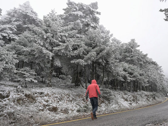 Καιρός: Με πολλές βροχές, καταιγίδες και...