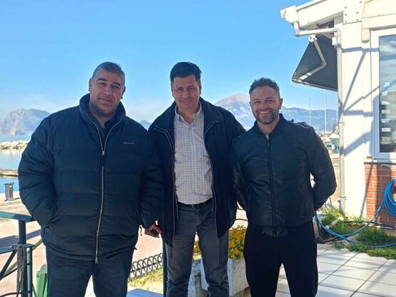 σπιράλ: Επίσκεψη Πέτρου Ψωμά στη μαρίνα της Πάτρας