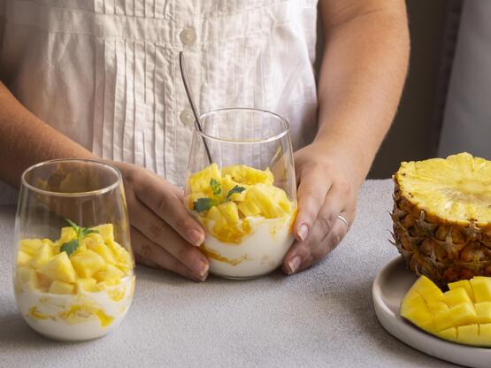 Συνταγή για γλυκό με γιαούρτι και ανανά 